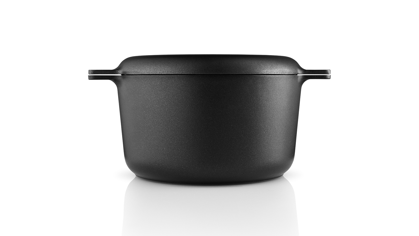 Eva Solo pottur 4,5L svartur Nordic Kitchen Eva Solo Nordic kitchen pottur 4,5l svartur - Image 1