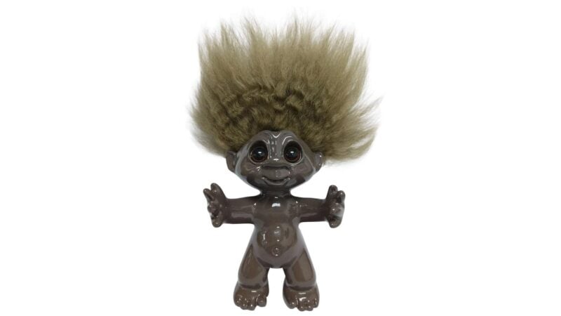 Lukkutröll 9 cm brúnt með brúnt hár - Image 1