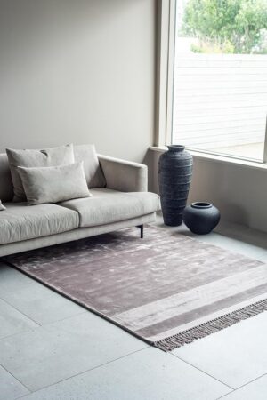 Kyrrð – gólfmotta 160x240 litur: Fjóla – Rut Kára