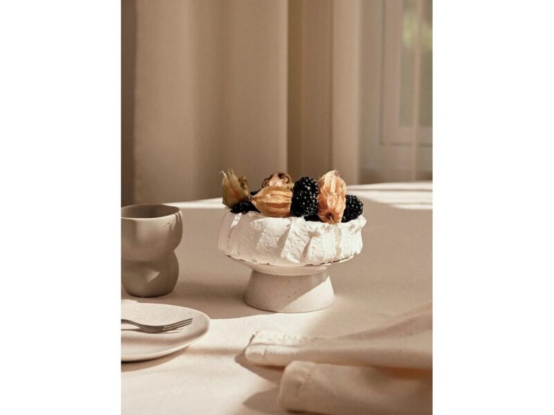 Broste Nordic Vanilla kökudiskur á fæti Ø14,5 cm - Image 3